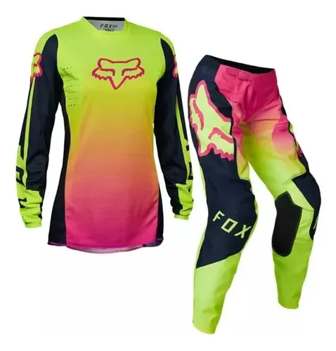 TRAJES FOX